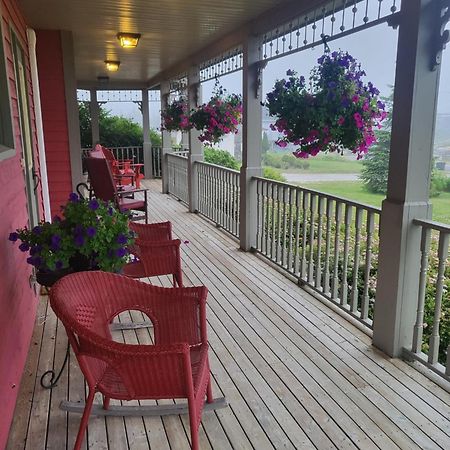 Cranberry Cove Inn Луисбург Экстерьер фото