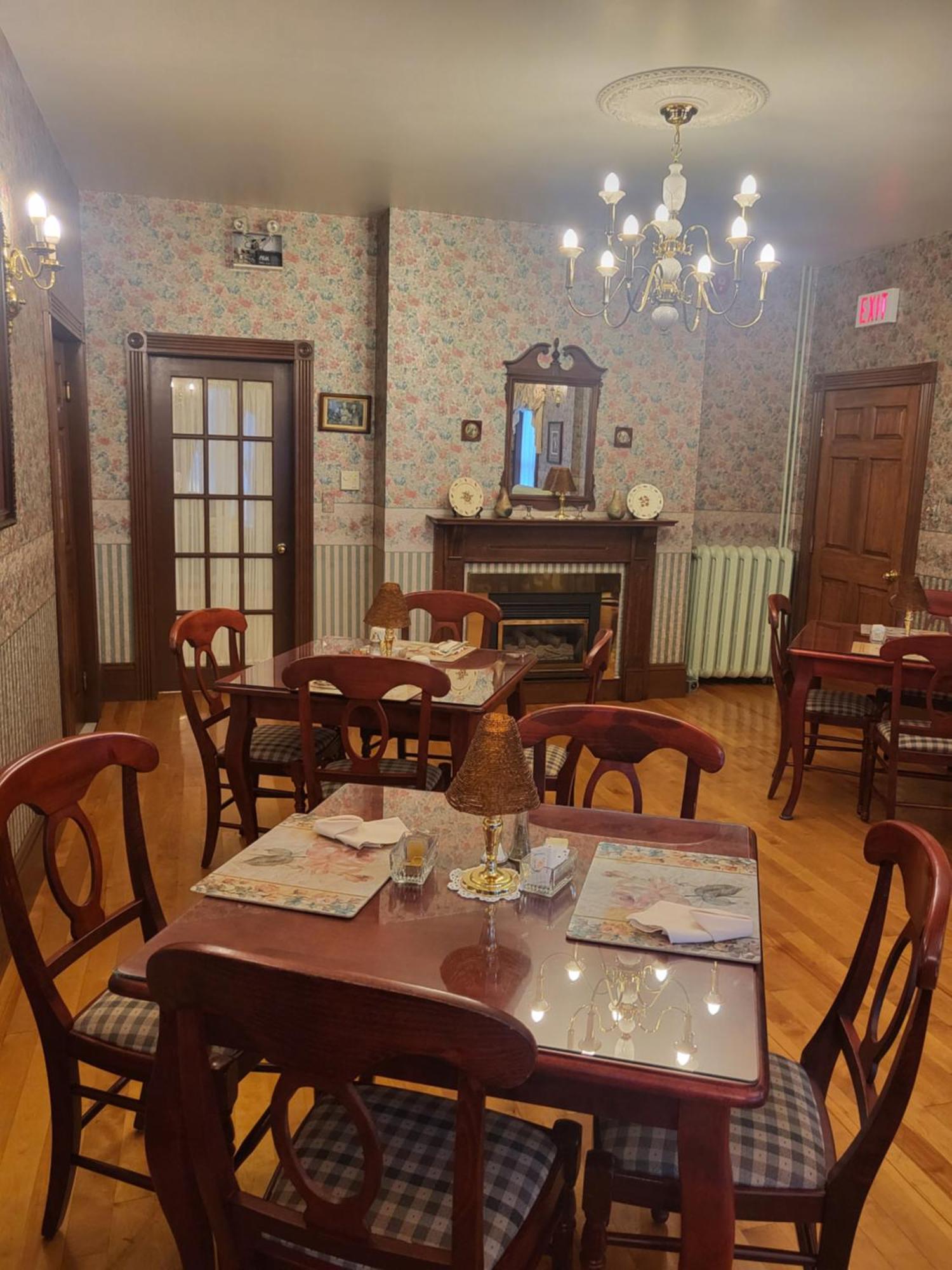 Cranberry Cove Inn Луисбург Экстерьер фото