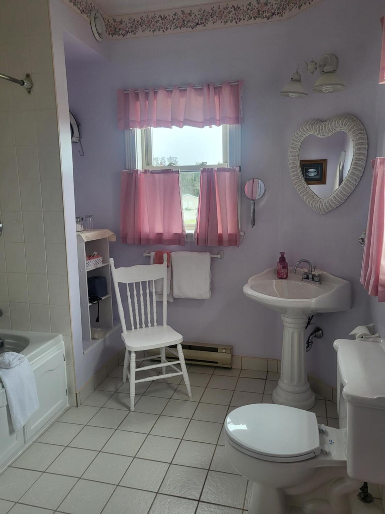Cranberry Cove Inn Луисбург Экстерьер фото