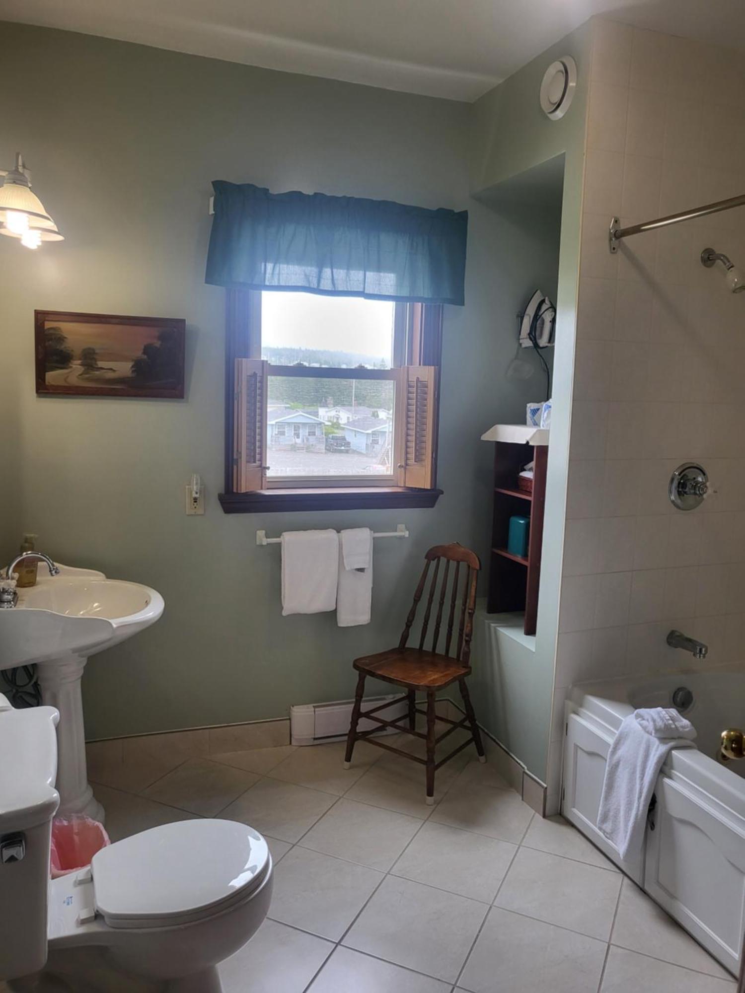 Cranberry Cove Inn Луисбург Экстерьер фото