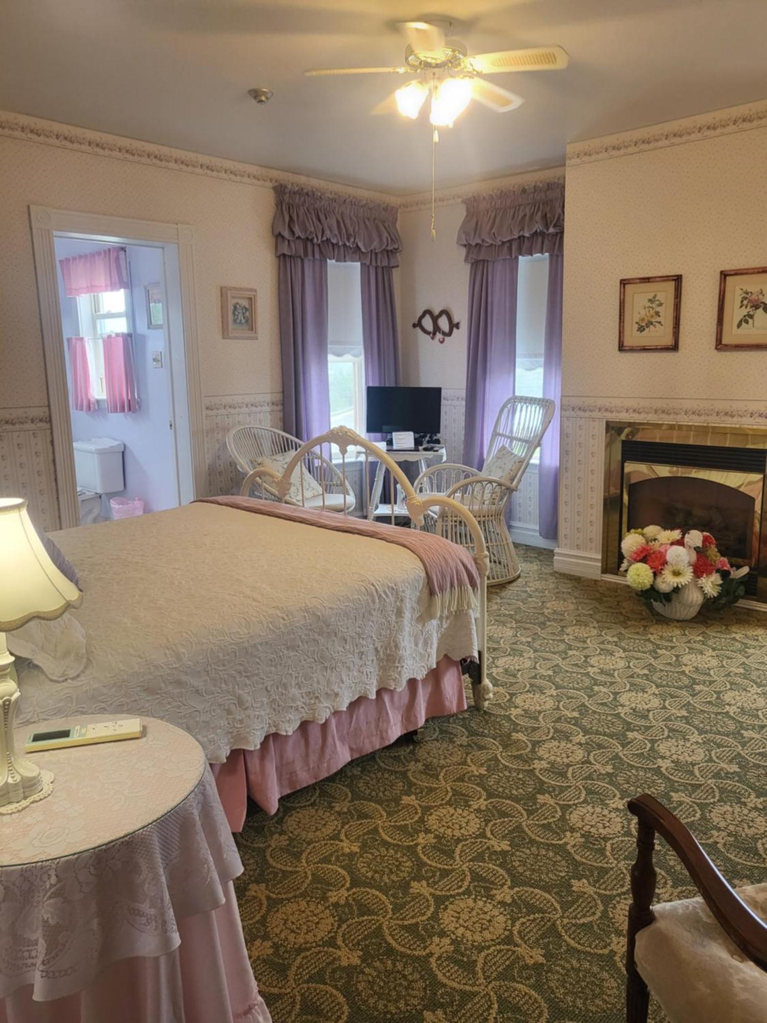 Cranberry Cove Inn Луисбург Экстерьер фото